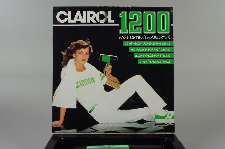 1200 Fast Drying Hairdryer - Clairol 2