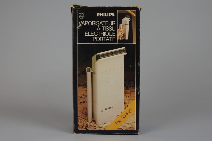 Portable Fabric Steamer - Philips 2